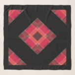 Madras Play Elegant Black Red Mönster Modern Sjal<br><div class="desc">Madras Play Elegant Black Red Mönster Modern Scarf kommer att göra din attityd mer elegant. Bära den runt nacke,  skrapad på dina kläder eller bunden på din väska. Det är en utmärkt gåva till den speciella personen i ditt liv. Designad av ©Denise Bennerson-fotograf</div>