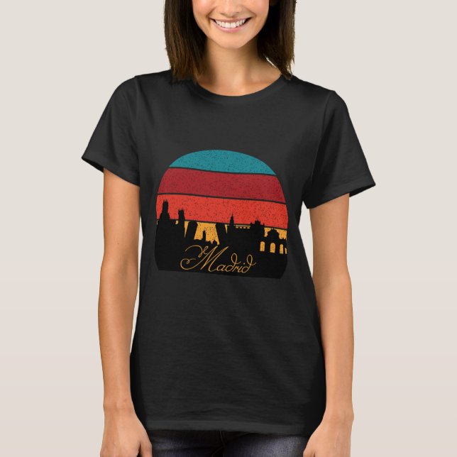 Madrid Spanien Siluett Retro Synthwave Resa T Shirt (Framsida)