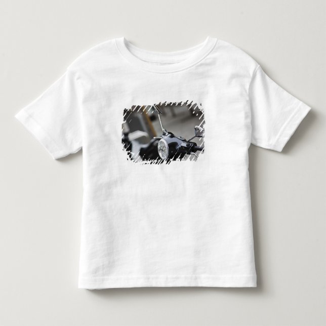 Madrid, svart Vespa scooter T-shirt (Framsida)