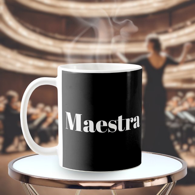 Maestra Dirigent Pianist Musiker Musiktema Kaffemugg (A novelty mug with 'Maestra' caption, for the female conductor, composer, music teacher or performer)