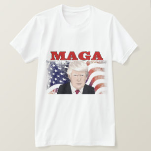 MAGA American Flagga Trump röd text T Shirt
