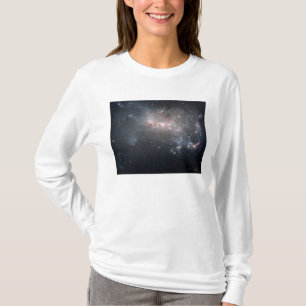 Magellanic dvärg- ojämn galax NGC 4449 Tröja