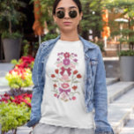 Magenta Bows and Flowers T Shirt<br><div class="desc">Boho och rustiska kvinnors t-shirt med hand plockade som illustration av knärör och blommor i magenta.</div>