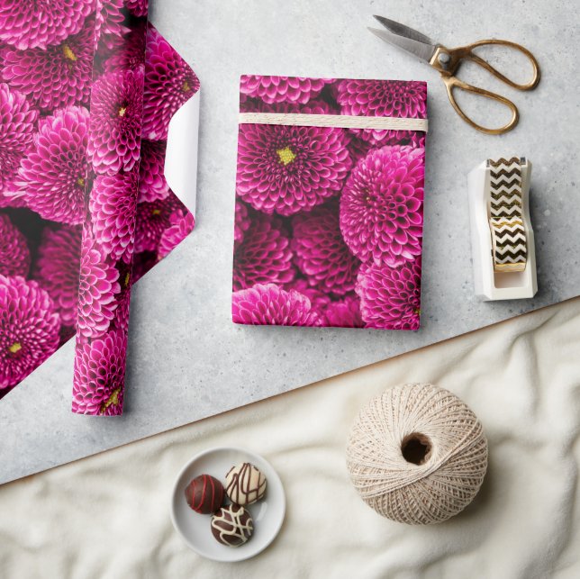 Magenta Chrysanthemum Blommigt Wrapping Papper Presentpapper (Hantverk)