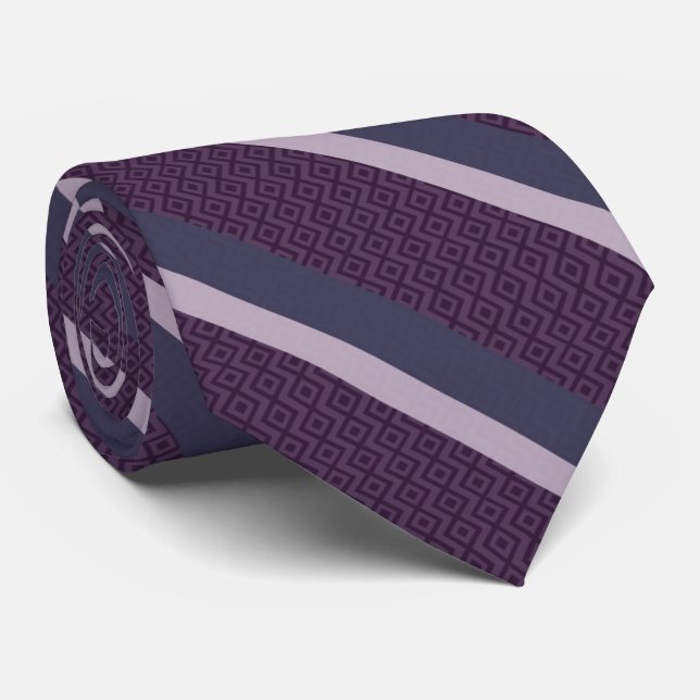 Magenta lila ränder på mauve diamantmönster  slips (Rullad)