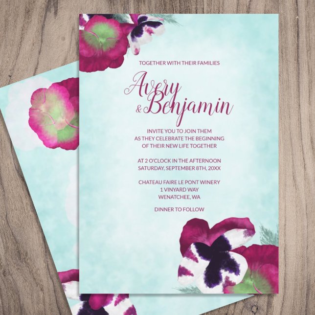 Magenta Pansies bröllopsinbjudan Inbjudningar (light cyan blue magenta berry pink purple floral wedding invitations script calligraphy writing)