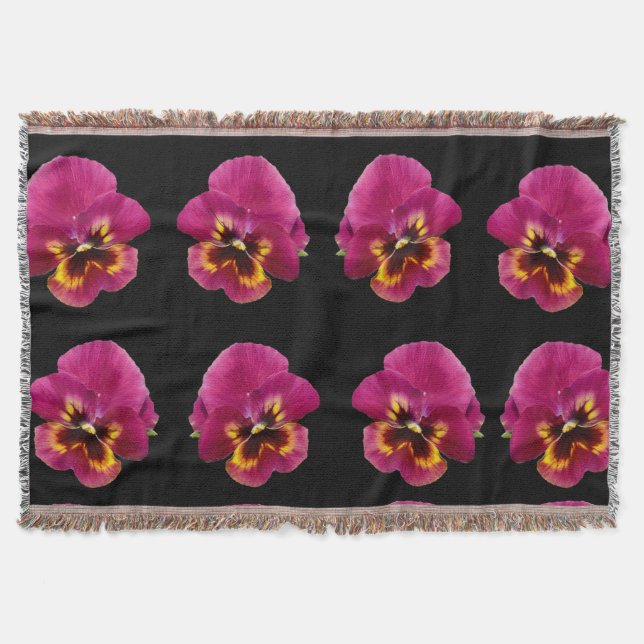 Magenta Pansies on Black Filt (Framsidan)