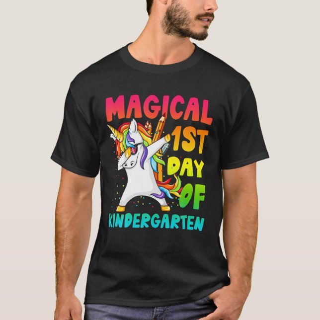 Magic 1:a dagen Kindergarten Back to school Dabbin T Shirt (Framsida)