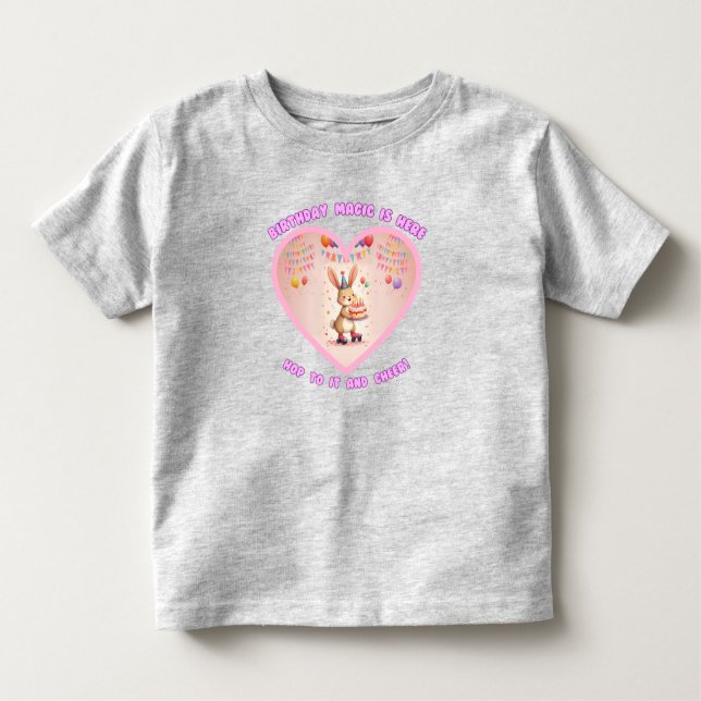 Magic: Bunny on Roller Skates T Shirt (Framsida)