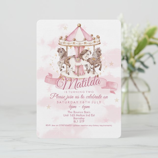 🎠 ✨ Magic Carousel Horse Birthday-inbjudan Inbjudningar (Stående Fram)