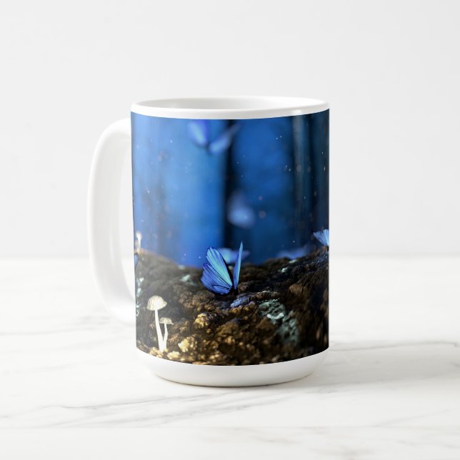 Magic Fairy Skogen med Butterflies och Mushroom Kaffemugg (Framsida vänster)