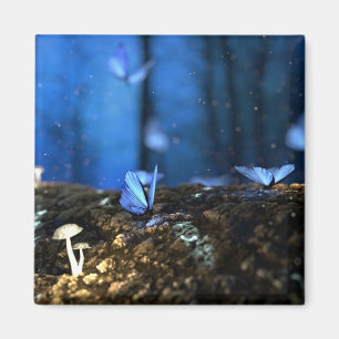 Magic Fairy Skogen med Butterflies och Mushroom Magnet