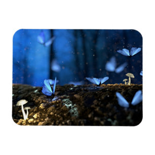 Magic Fairy Skogen med Butterflies och Mushroom Magnet