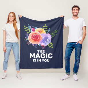 Magic finns i din inspirerande Blommigt Design Fleecefilt