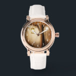 Magic Forest med Fairy Ljus Armbandsur<br><div class="desc">En klocka med en vismisk antydande illustration i rik brun och gult färg. En magisk mystisk skog med ett stort träd som håller ett gammaldags lternt. Fairy ljus dansar överallt. En fantastisk design.</div>
