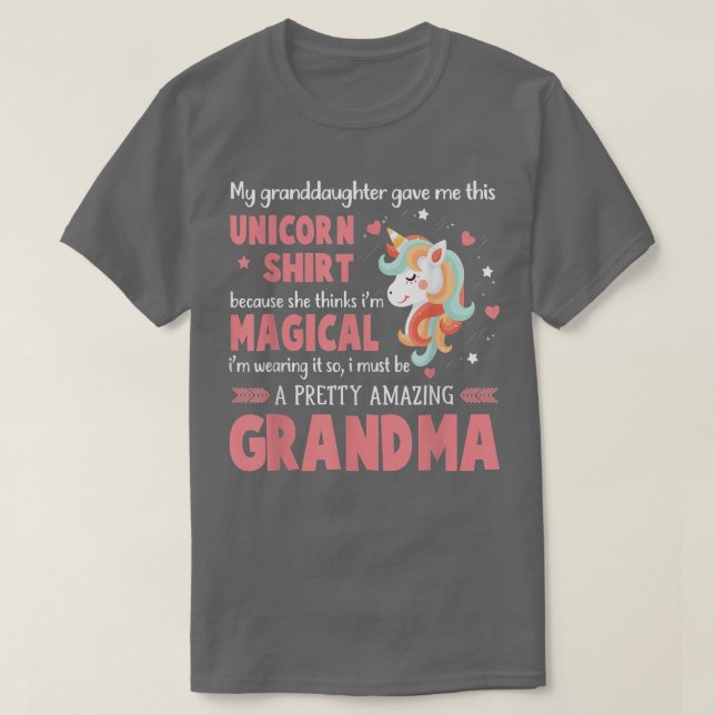"Magic Grandma Unicorn" från mordotter T Shirt (Design framsida)
