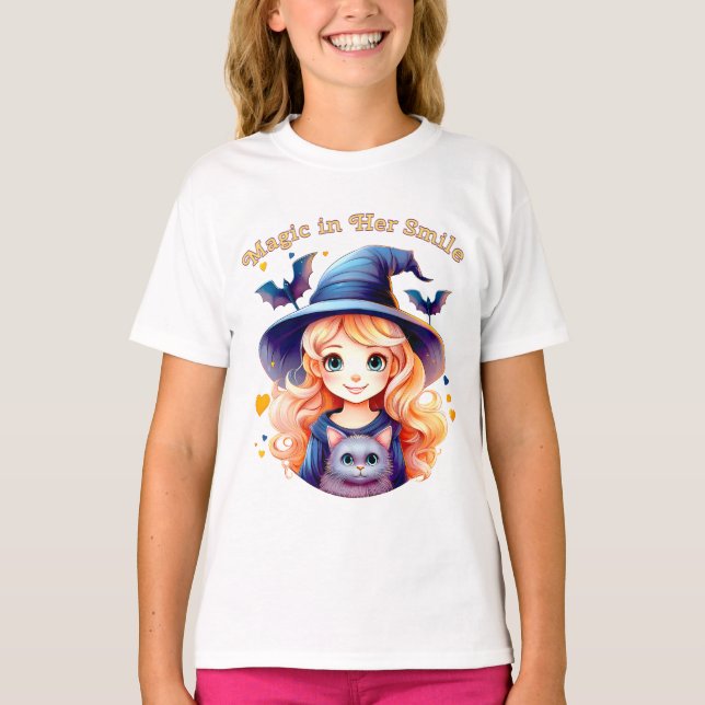 Magic in Her Smile – Kids’ Halloween T-Shirt (Framsida)
