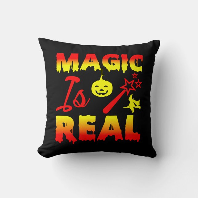 Magic is Real Halloween Pumpkin Witch Spell Trolls Kudde (Framsida)