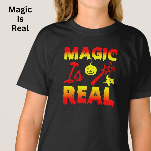 Magic is Real Halloween Pumpkin Witch Spell Trolls T Shirt (Skapare uppladdad)