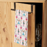 Magic Nutcracker Rosa Mönster Kökshandduk<br><div class="desc">Katt- och roligt julhandduk med hand plockade som illustration av katt,  hund och mus som nötköttsbaletter. Bakgrunden är rosa.</div>