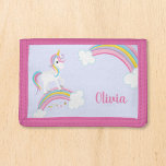 Magic Rainbow Unicorn Lila Personlig Girls<br><div class="desc">En söt Unicorn-plånbok med stjärnor och en regnbåge på lätt lila bakgrund. Anpassa med namn för att ge en roligt till en liten flicka.</div>