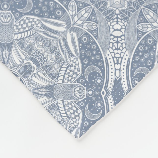 Magic Uggla Mandala Fleecefilt (Hörn)