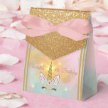 Magic Unicorn Girl's Birthday Presentaskar<br><div class="desc">Lägg till lite magi till party med den här charmerande enmajsmålslådan för tält-stil! Med samma visuella utformning med en mousserande encorn från guld glitter och en drömmande pastellbakgrund är denna favoritbox perfekten att tacka gästerna för att de firat. Anpassa texten för att lägga till ditt eget speciella meddelande. Om du...</div>