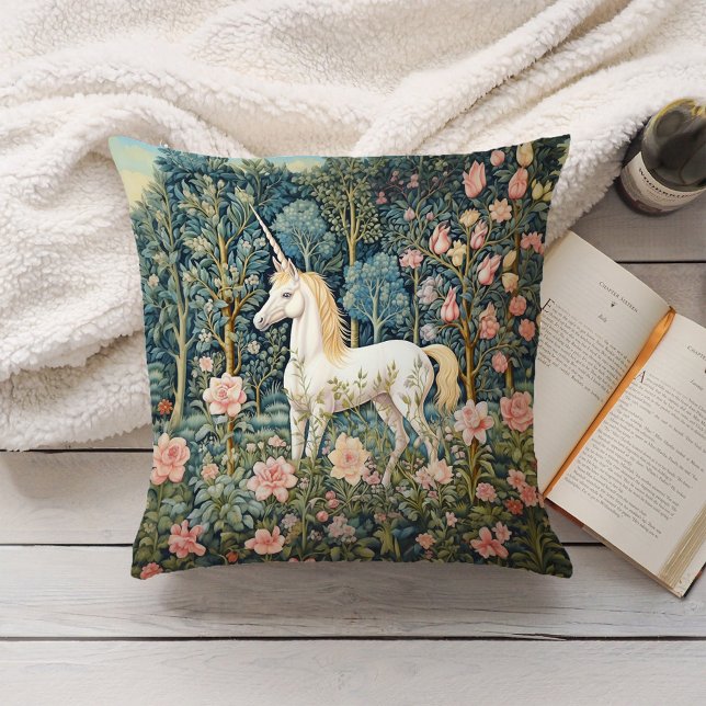 Magic Unicorn William Morris Botanical Forest Kudde (Skapare uppladdad)