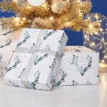 Magic Winter Deerhead Silver Blue Snö jul Presentpapper<br><div class="desc">En magisk vinter med elegantens hjort mot silver blå snö. Perfektens gåva är på väg till denna julhelg.</div>