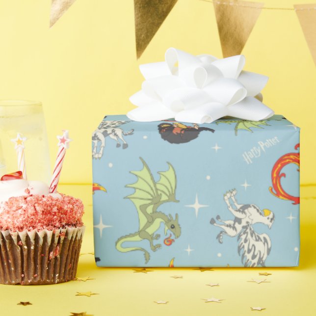 Magical Creatures Vintage Pattern Presentpapper (Födelsedagsfest)