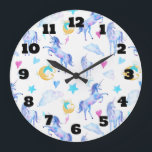 Magical design för fantasi för stor klocka<br><div class="desc">En ta tid på med ett mönster av vattenfärgunicorns,  fluffiga moln,  stjärnor och hjärtor. Nyckfull och mystisk design.</div>