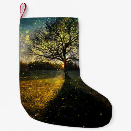 Magical fireflies dreamy landscape liten julstrumpa