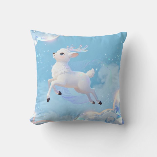 Magical Flying Deer Pillow - Dreamy Pastel Design  Kudde (Framsida)