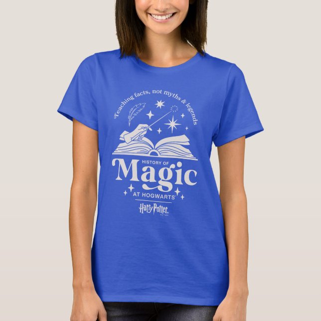 Magins historia på HOGWARTS™ T Shirt (Framsida)
