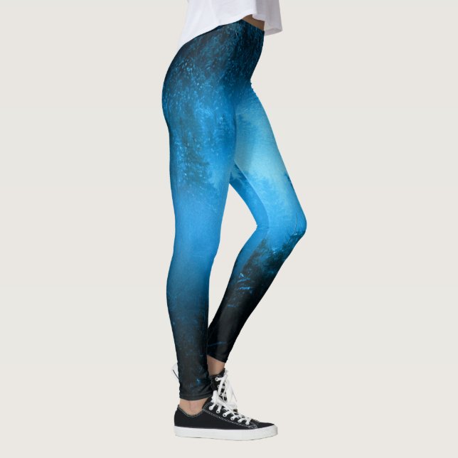 Magisk dimma i snögrödskog leggings (Höger)