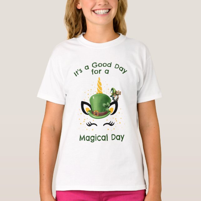 Magisk enhörning till flickors St. Patricks dag T Shirt (Framsida)