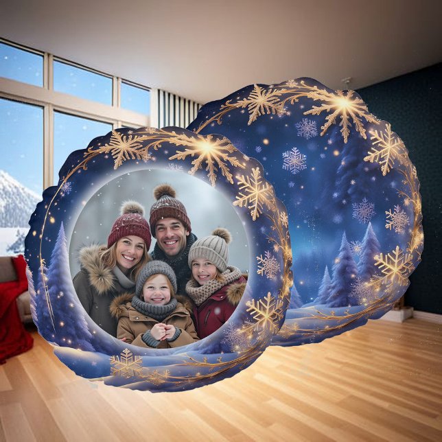 Magisk jultid - gyllene snöflingor, foto rund kudde (Skapare uppladdad)