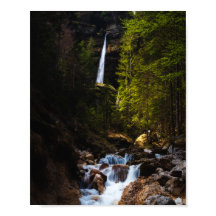 Magisk saga vid vattenfallet Peričnik, Slovenien