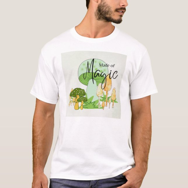 MAGISKT FRAMSTÄLLDA T SHIRT (Framsida)