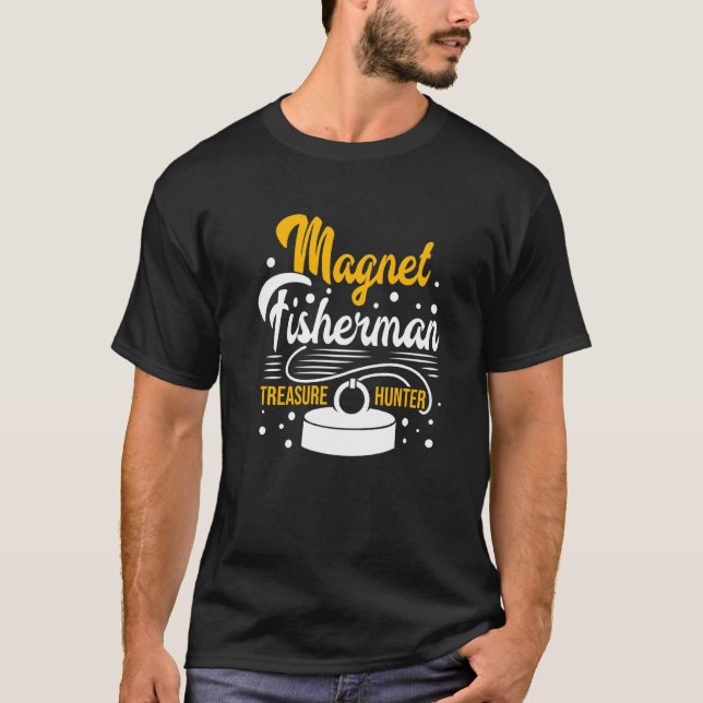 Magnet Fisherman Treasure Hunter Fishing Pike Carp T Shirt (Framsida)