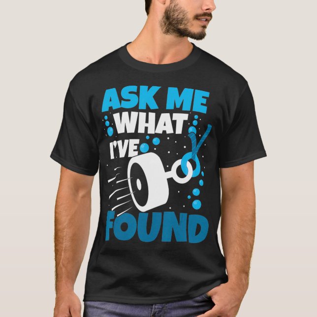 Magnet Fishing Kit Metall som upptäcker taxthjakt T Shirt (Framsida)