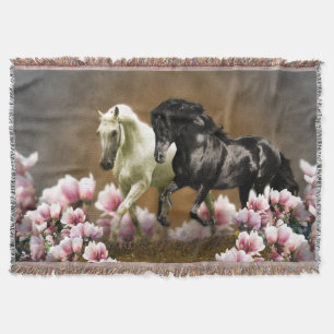 Magnolia Alley - Blanket/Wall Decor Filt