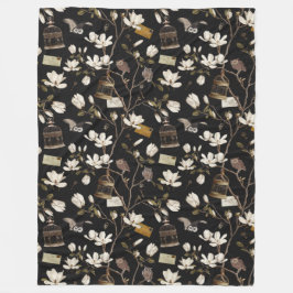 Magnolia Grove with Owls in Black Fleecefilt