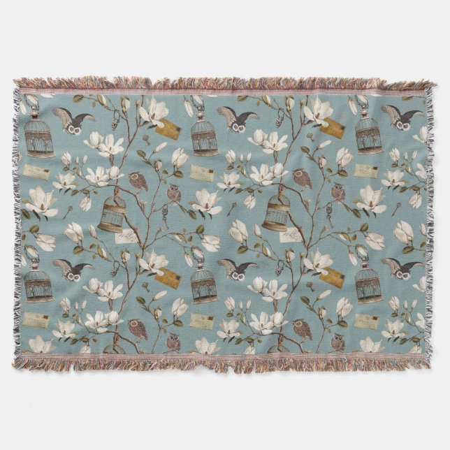 Magnolia Grove with Owls in Duck egg blue Filt (Framsidan)