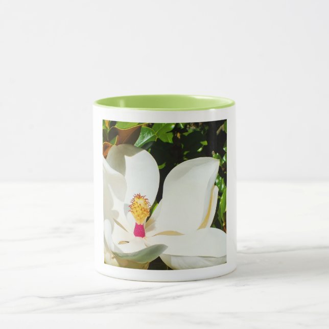 Magnolia Mugg (Center)