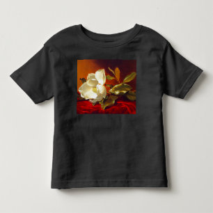 Magnolia på röd sammetsmartini Martin Johnson Head T Shirt