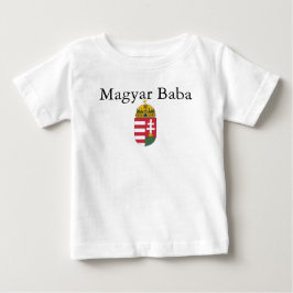 Magyar Baba w/Jacka av Arm T-shirt
