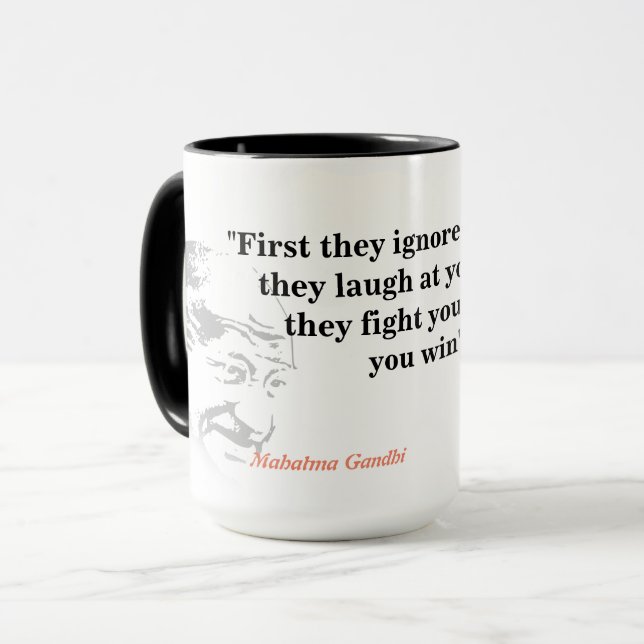 Mahatma Gandhi Quote on Winning Mugg (Framsida vänster)