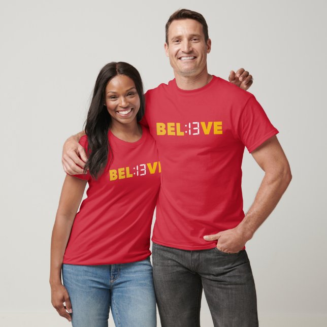 Mahome BELIEVE 13 sekunder Football T Shirt (Unisex)