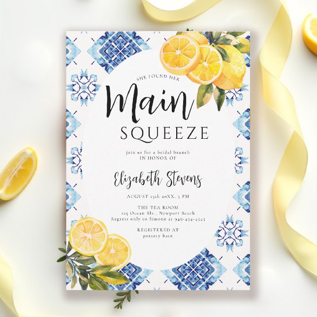 Main Squeeze Lemon Blå Klinker Lys Bröllopsdusch Inbjudningar (main squeeze bridal shower lemon theme mediterranean italian summer blue tile invitation)
